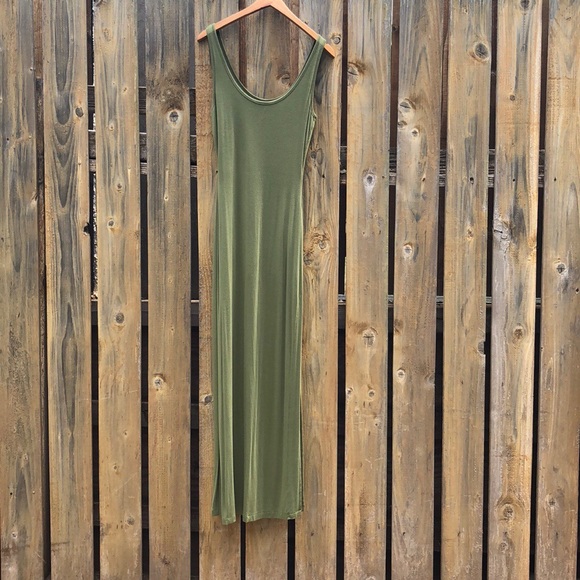 bebe olive green sexy side slit maxi - Picture 1 of 3